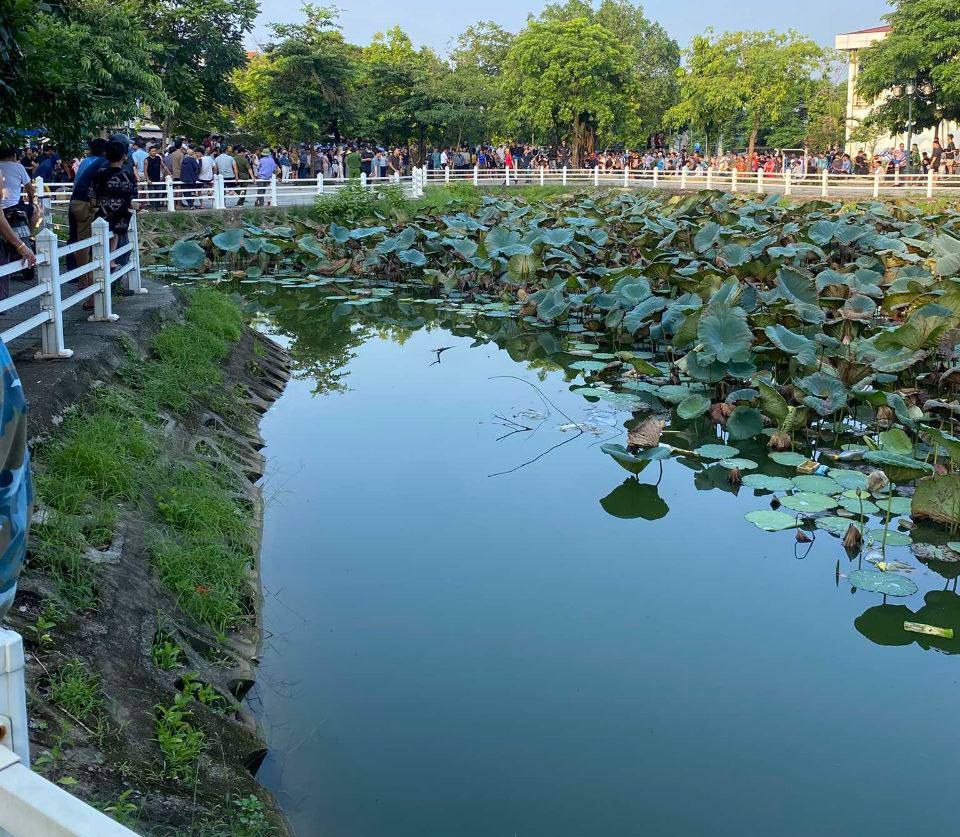 Gia Lâm – Hà Nội: Phát hiện thi thể ở hồ sen