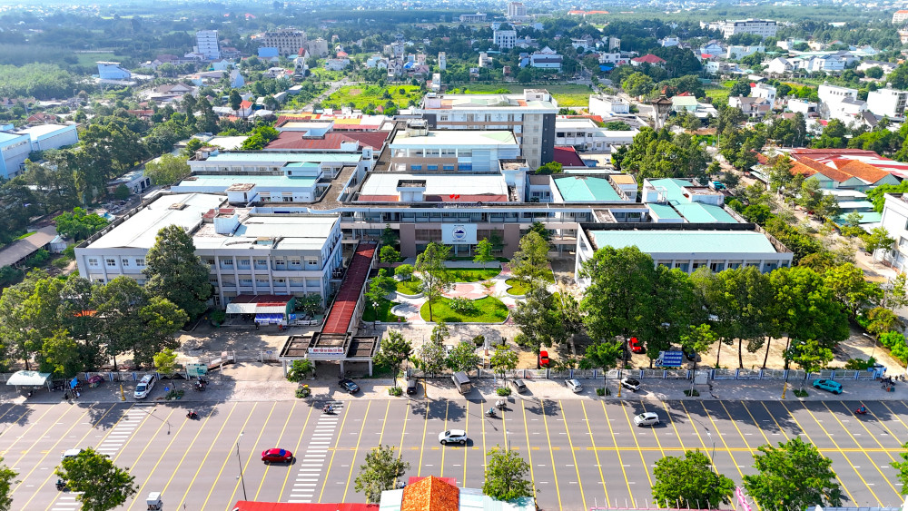 Vụ bé trai bệnh sởi tử vong khi chuyển viện: Xem xét kỷ luật 2 điều dưỡng sai sót