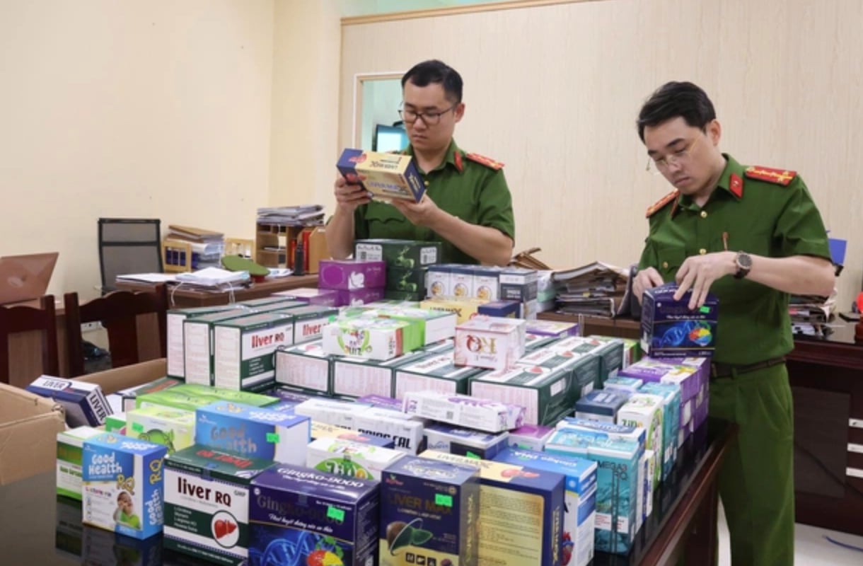 Khởi tố Giám đốc Dược phẩm Santex tội sản xuất, buôn bán hàng giả