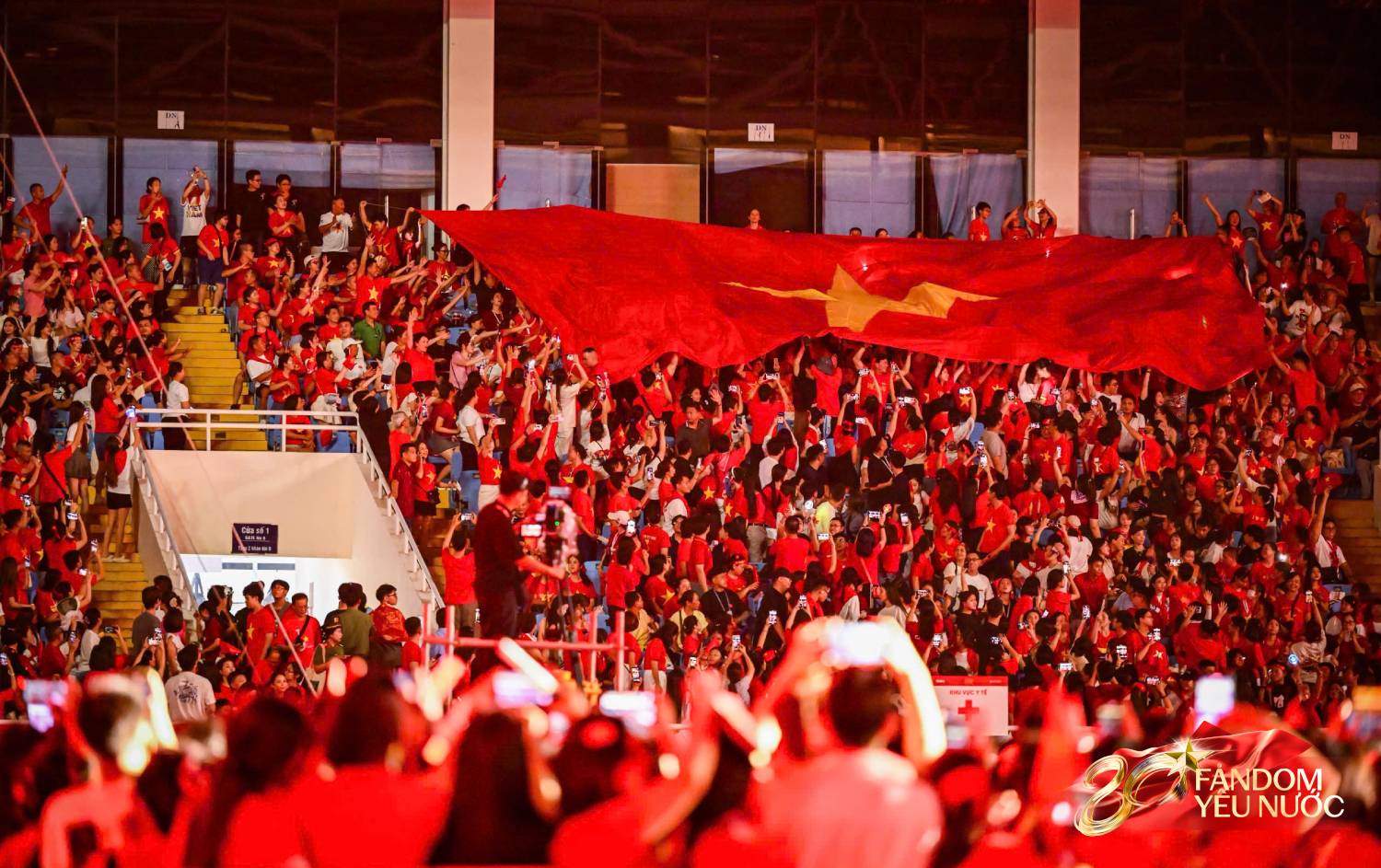 Những hình ảnh không thể quên trong Concert Quốc Gia ở sân Mỹ Đình