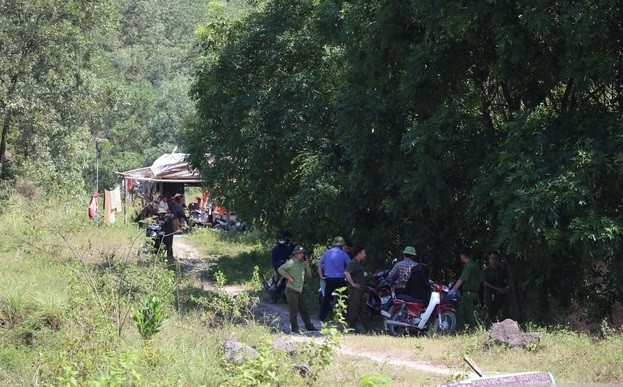 Phát hiện hộp sọ, nhiều phần nghi xương người trên núi