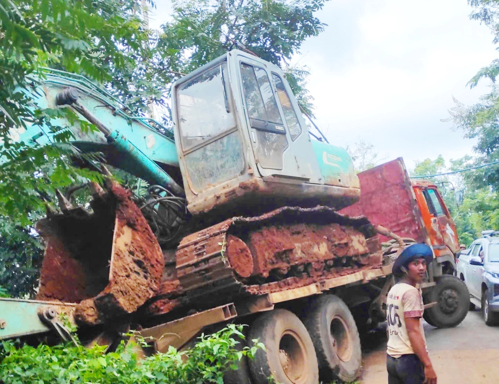 Ôtô tải từ Gia Lai Quãng Ngãi tông chết 18 con bò