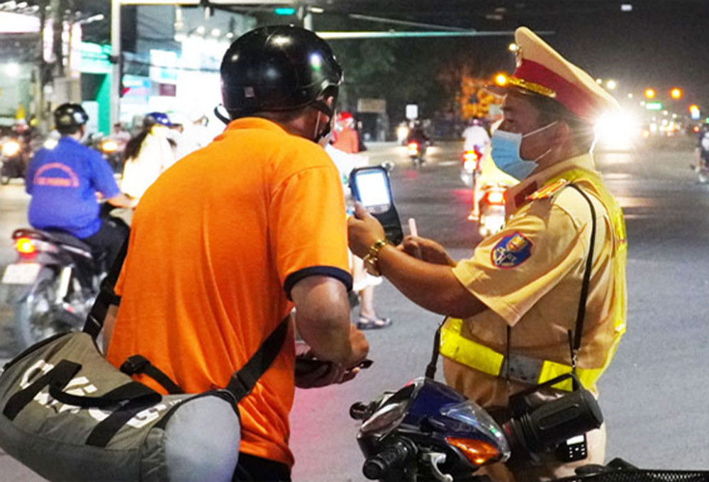 Tây Ninh yêu cầu cán bộ, đảng viên gương mẫu chấp hành ‘đã uống rượu, bia thì không lái xe’