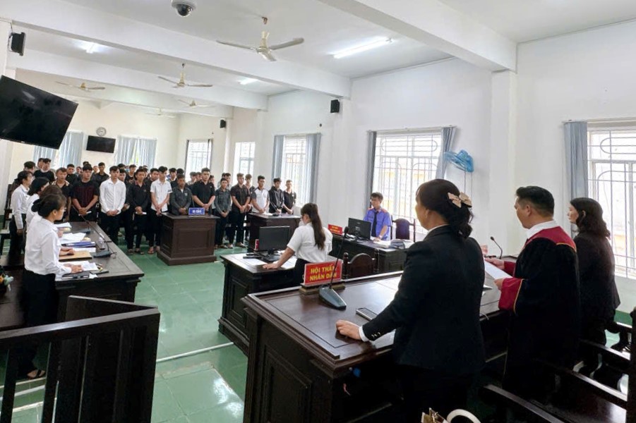 Tuyên phạt 2 nhóm thanh thiếu niên đánh nhau gây rối trật tự công cộng