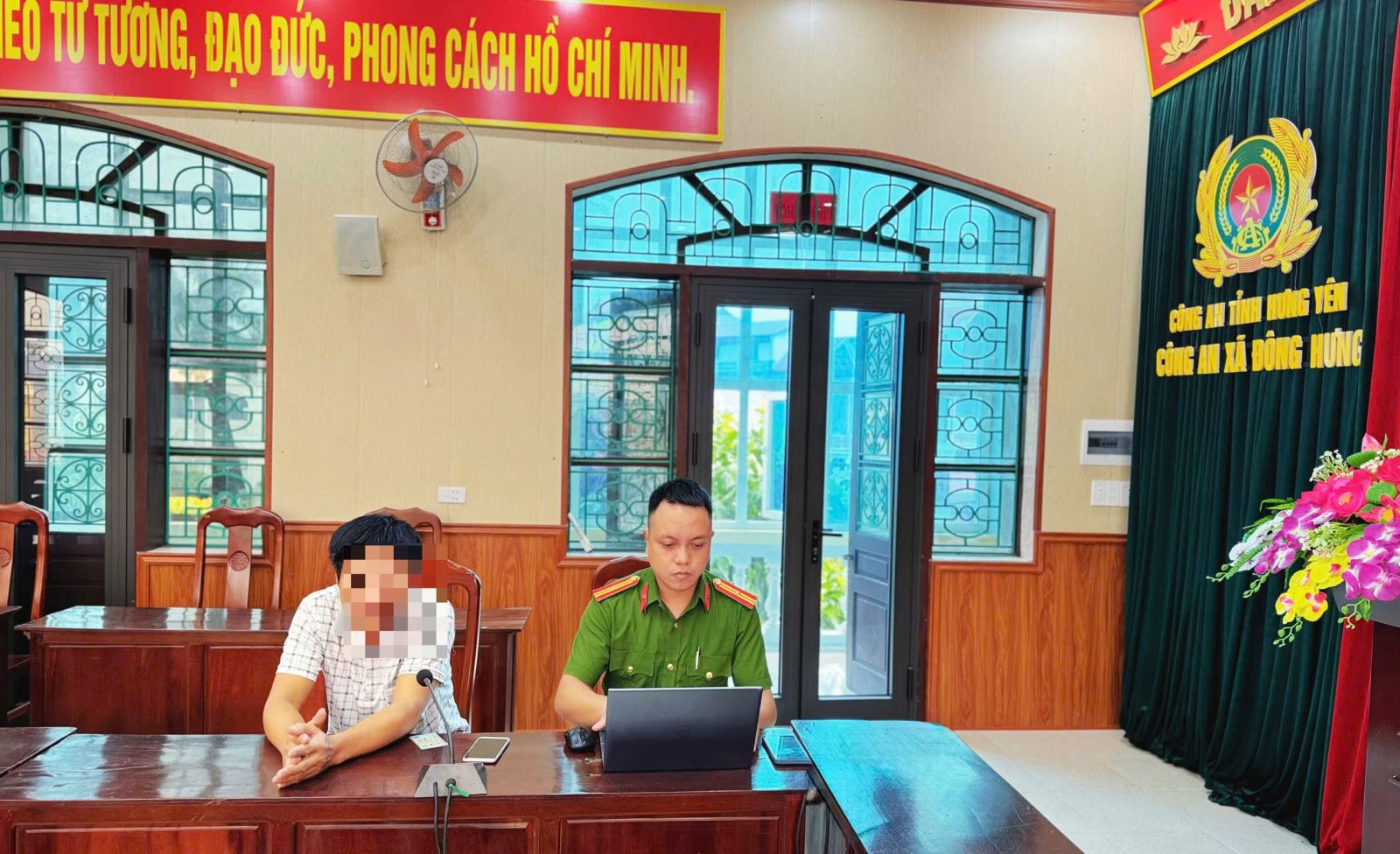 Công an xã Đông Hưng xử lý 01 công dân đăng tải, bình luận thông tin tiêu cực trên mạng xã hội