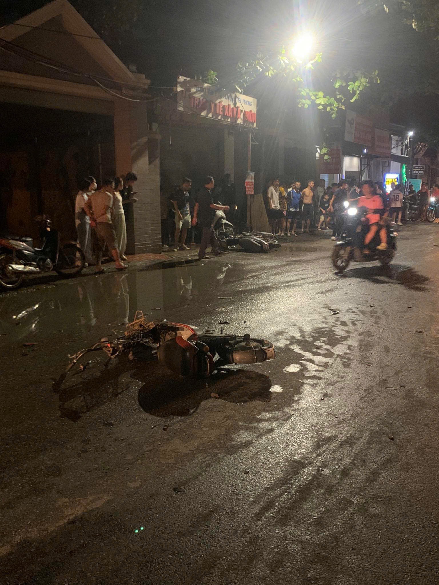 Văn Môn – Yên Phong: 2 páo thủ bị l:ùa “xoè cánh”
