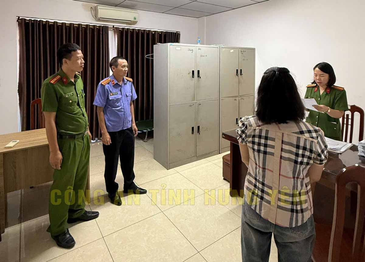 Khởi tố người phụ nữ ở Hưng Yên về tội gây ô nhiễm môi trường