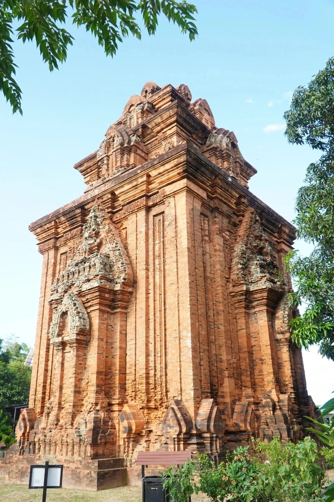 Ngắm tháp Chăm ngàn năm tuổi, cổ nhất ở Gia Lai