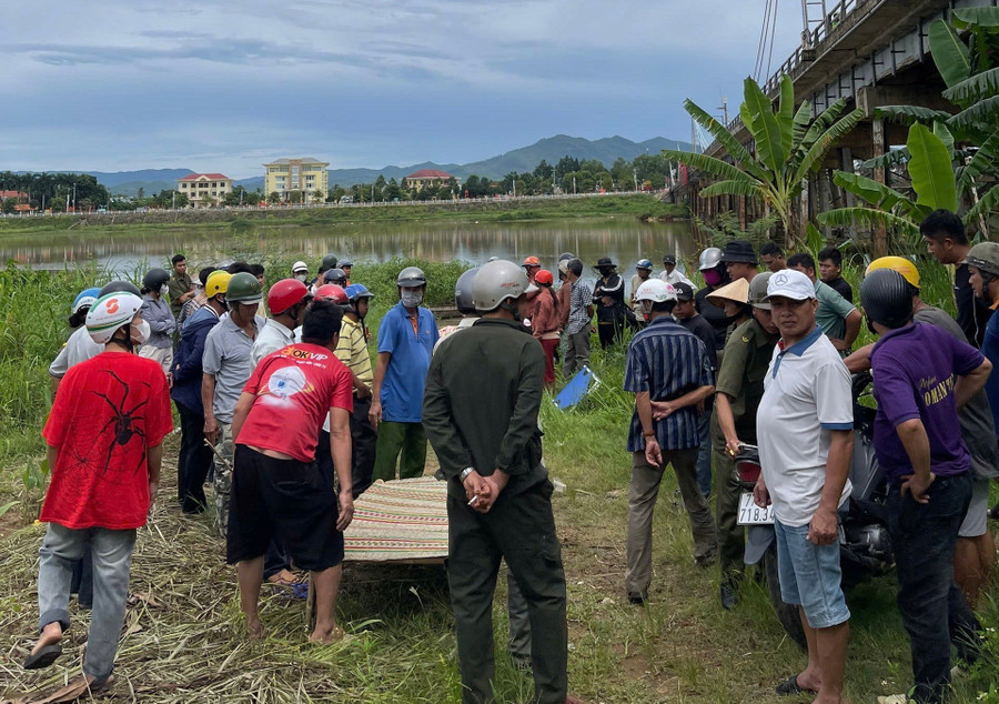 Tìm thấy thi thể người đàn ông nghi nhảy cầu Bồng Sơn trong đêm