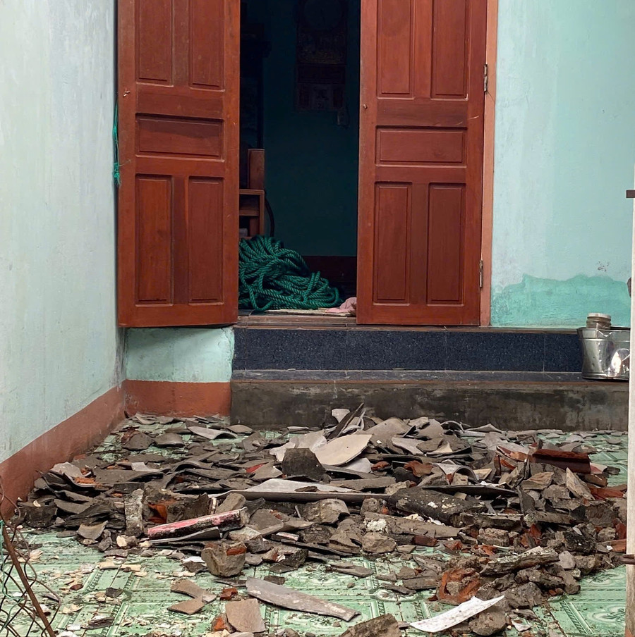 Sét đánh trúng nhà dân ở xã đảo Nhơn Châu