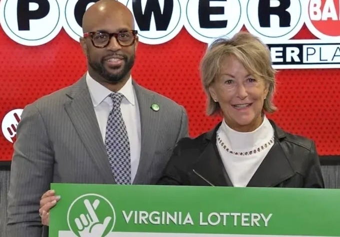 Mua vé số theo gợi ý của ChatGPT, người phụ nữ bất ngờ trúng giải gần 4 tỷ đồng