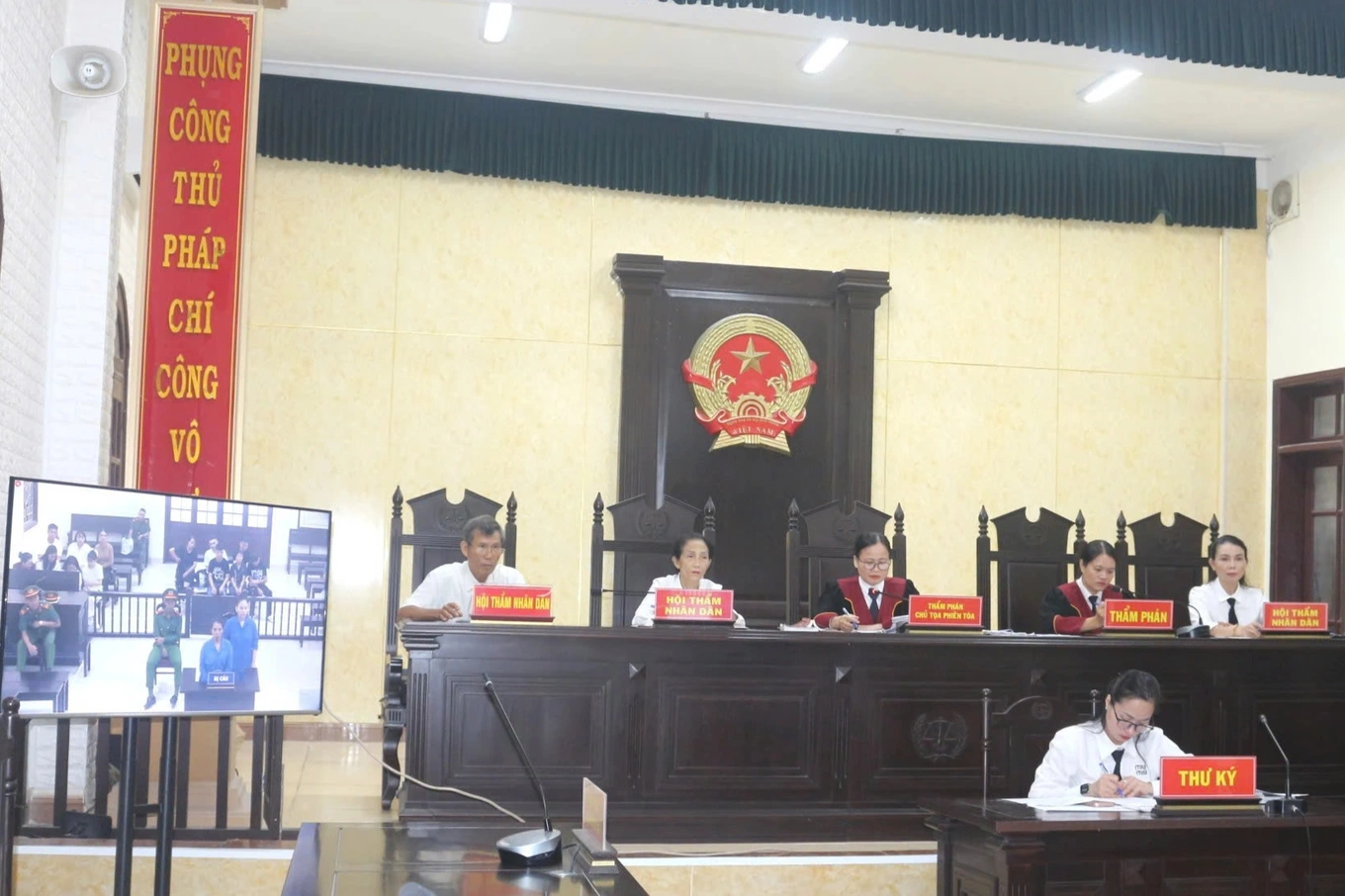 Vận chuyển gần 30kg ma túy để lấy 50 triệu đồng, cô gái lĩnh án chung thân