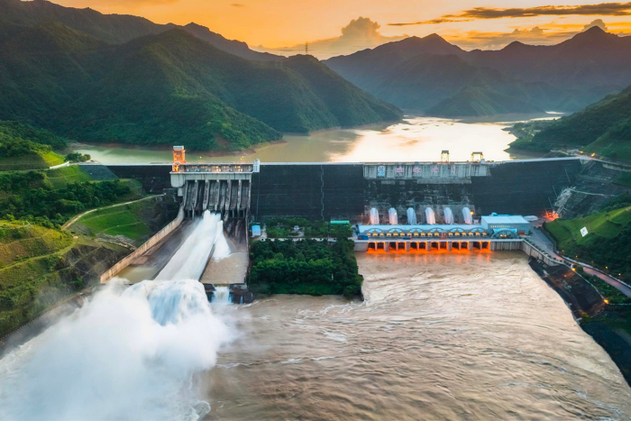 20 giờ hôm nay thủy điện Sơn La xả lũ