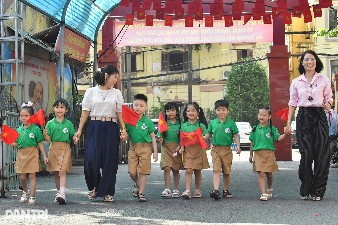 Một tiết dạy thêm của giáo viên được trả gấp rưỡi thù lao theo quy định mới