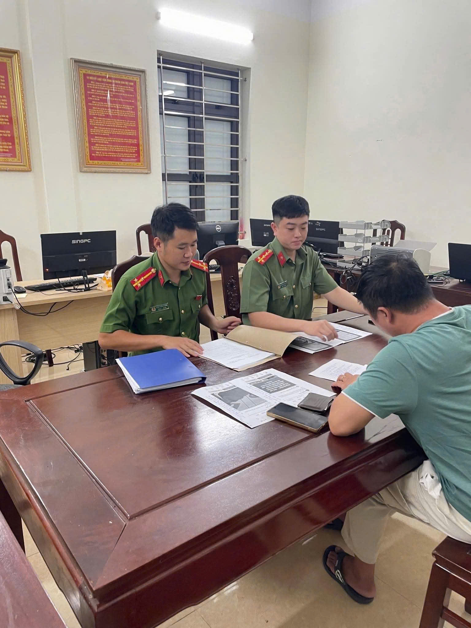 Ninh Bình: Công an làm việc với người đăng thông tin không chính xác về ngành điện lên mạng xã hội