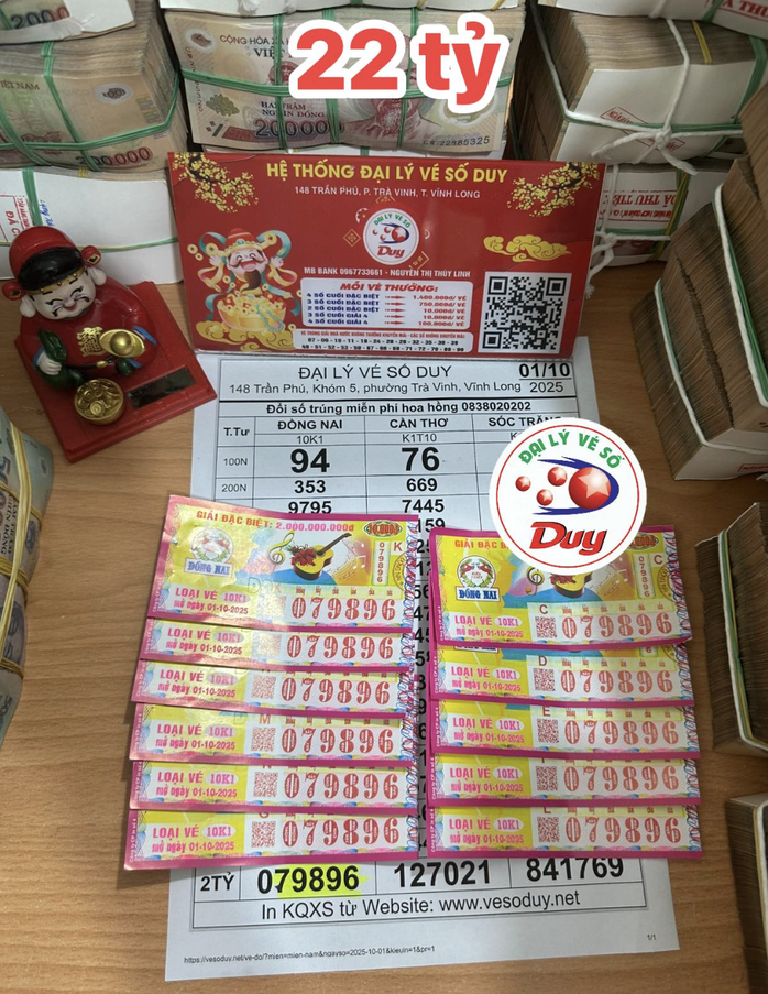 Một thợ bạc tại TP HCM trúng 11 tờ vé số giải độc đắc
