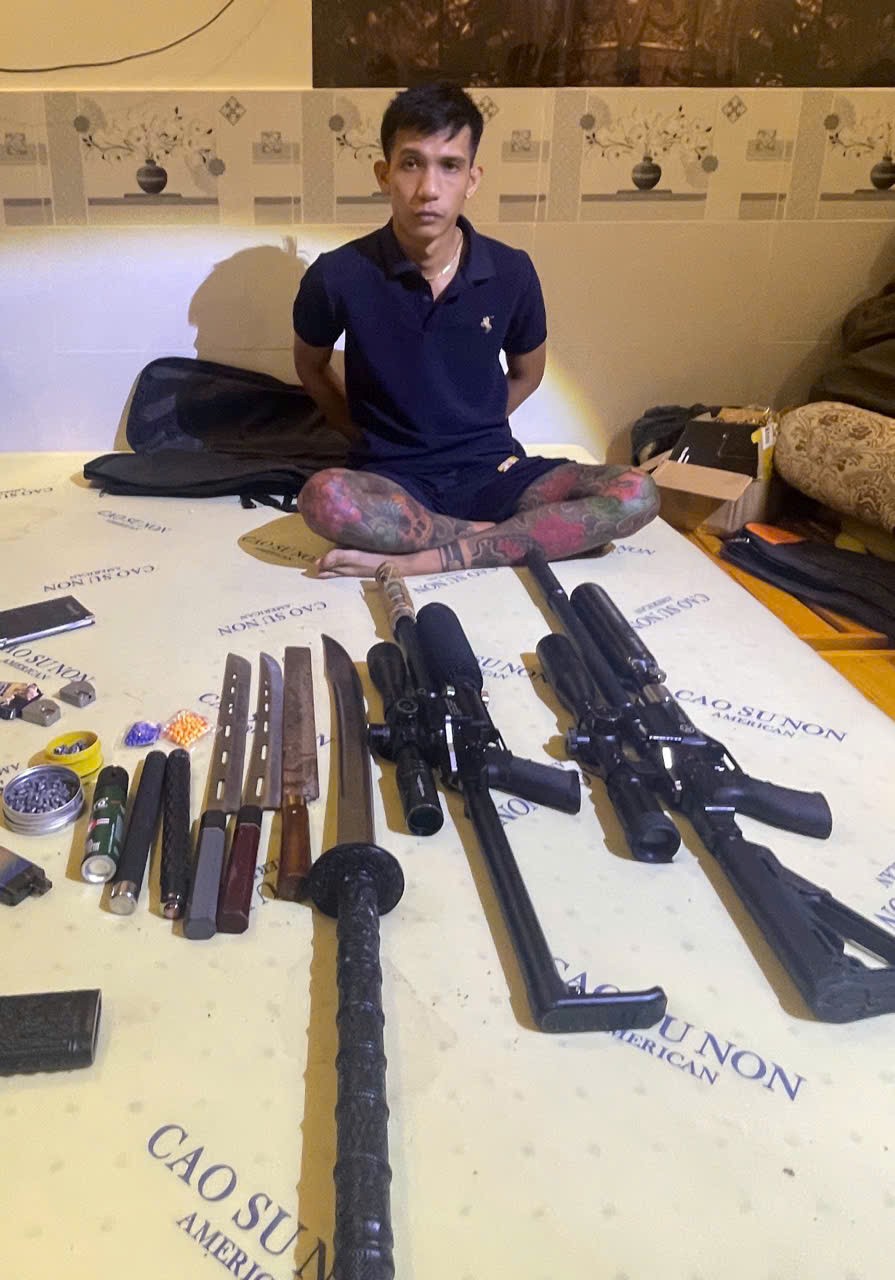 Công an xã Phước An bắt giữ đối tượng tàng trữ trái phép vũ khí quân dụng