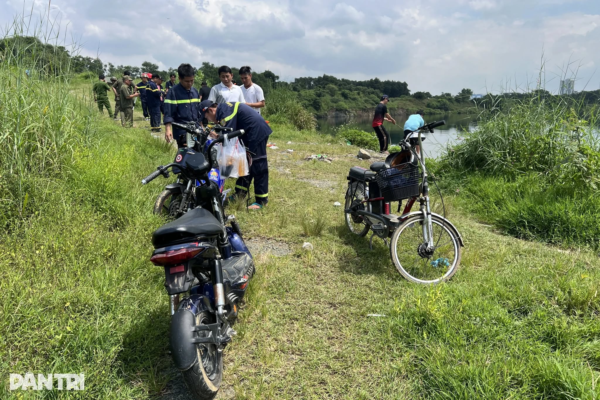 Cứu bạn bị đuô’i nươ’c, nam sinh lớp 9 tuvong ở TPHCM 😢