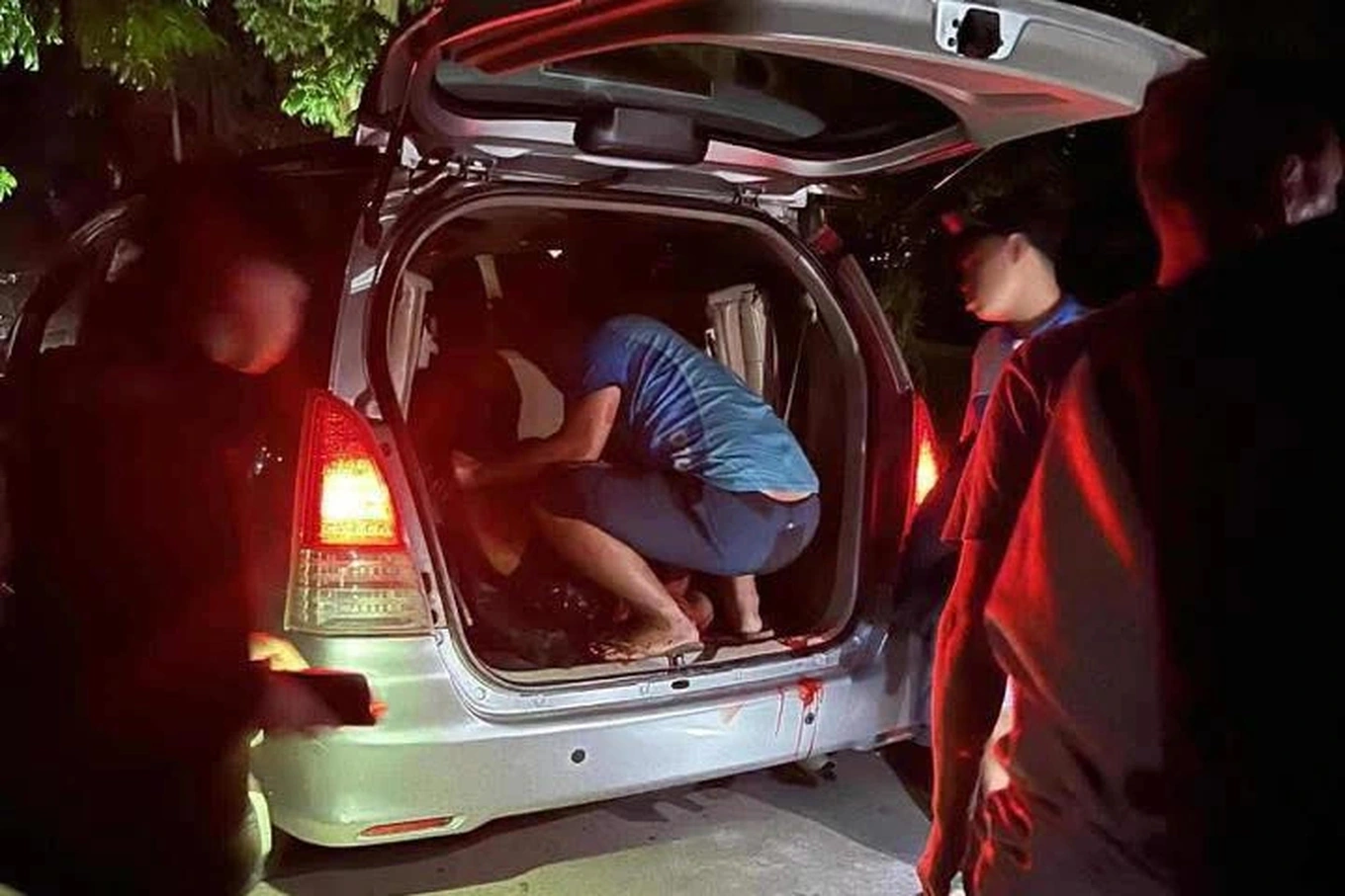 Nam sinh lớp 9 ở Hà Nội bị đâm tử vong