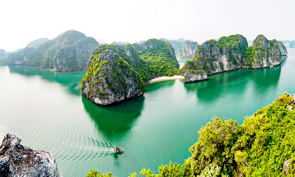 Concert Hạ Long 2025 mở màn chuỗi sự kiện kích cầu du lịch Quảng Ninh 2025