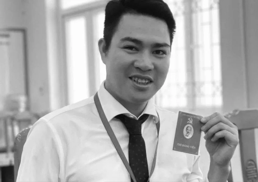 Xót xa thầy giáo ở Hà Nội tử vong do bị điện giật khi dọn nhà sau lũ