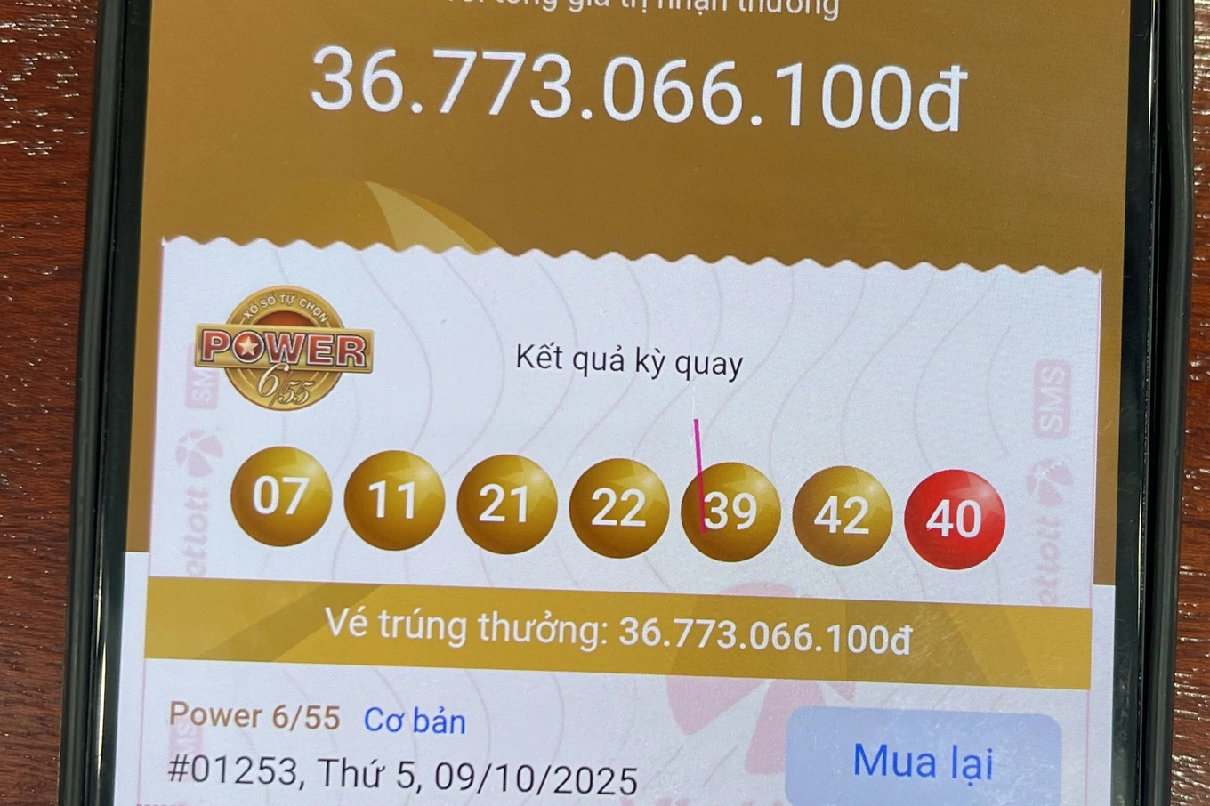 Người trúng Vietlott gần 37 tỷ đồng: Gia đình tôi mất ngủ cả đêm