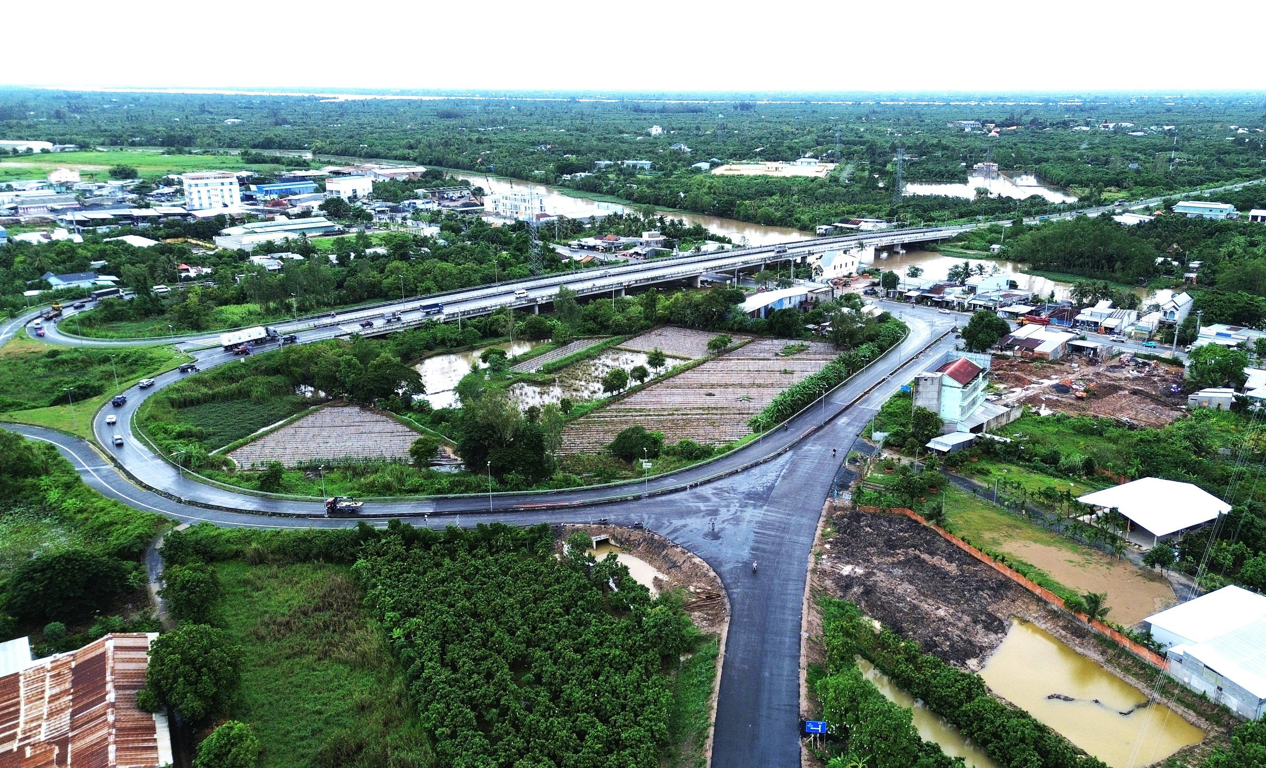 Tuyến tránh Cao Lãnh ở Đồng Tháp chạy nước rút về đích