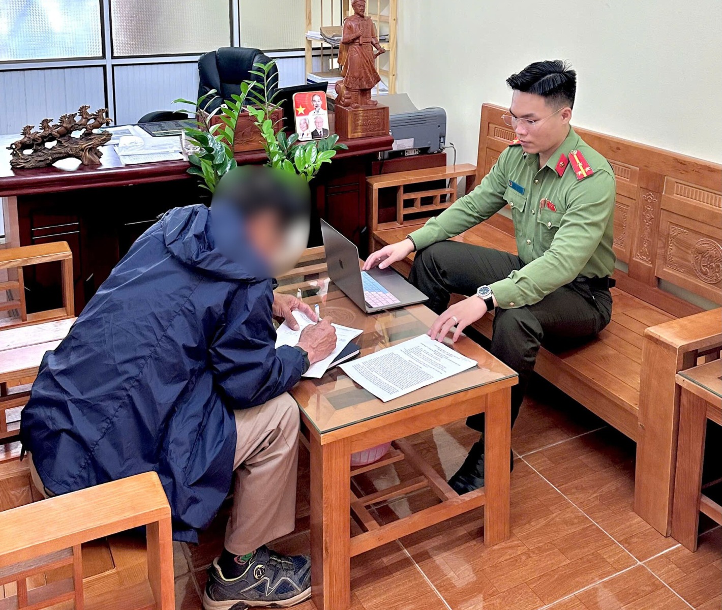 Công an xã Bắc Thái Ninh xử lý trường hợp đăng tải bình luận có nội dung không đúng chuẩn mực trên mạng xã hội Facebook