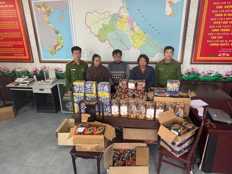 Phá đường dây mua bán khoảng 7 tấn pháo xuyên quốc gia qua không gian mạng