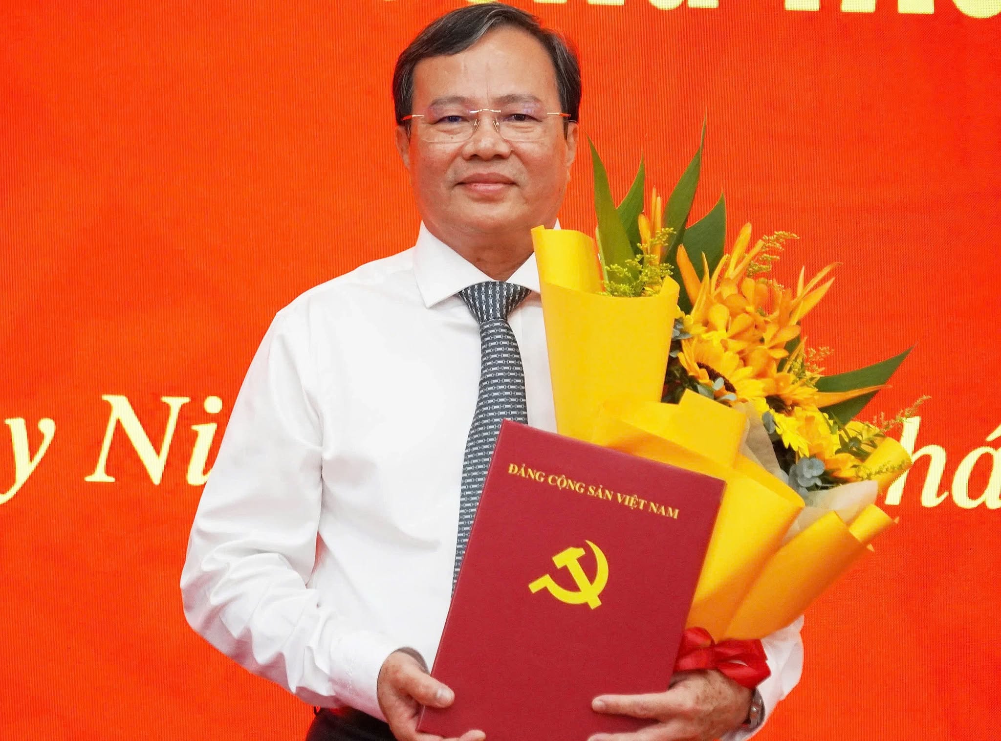 Phó bí thư Vĩnh Long được giới thiệu làm Chủ tịch Tây Ninh