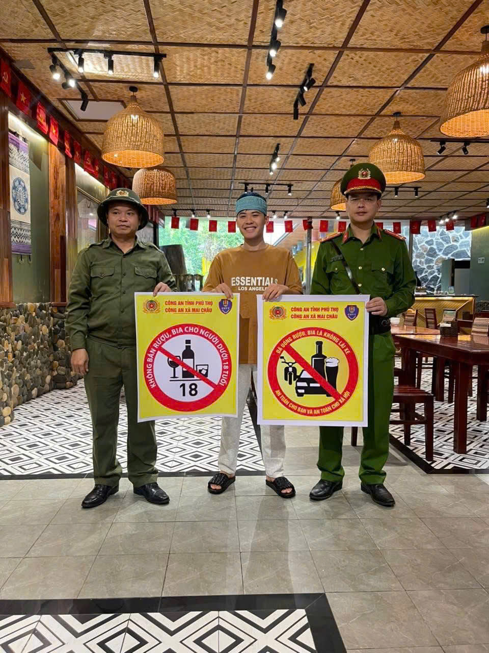 Hoà Bình: Công an xã Mai Châu “đi tận ngõ, gõ tận quán” để tuyên truyền “ĐÃ UỐNG RƯỢU, BIA – KHÔNG LÁI XE”