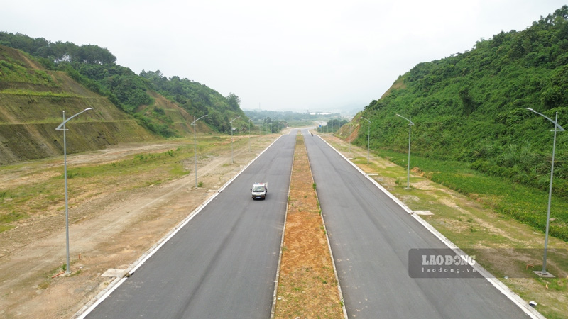 Tuyến giao thông nghìn tỉ đồng dọc biên giới Lào Cai dần thành hình