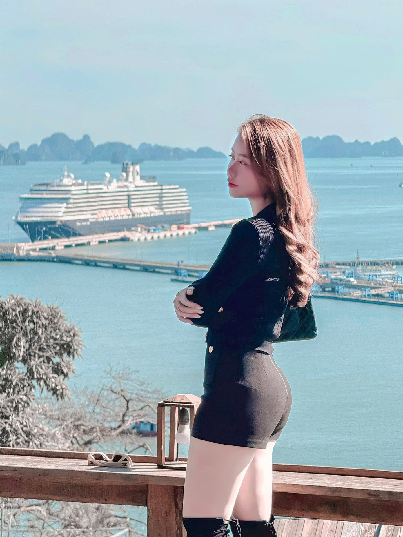 Trào lưu chụp ảnh theo phong cách Hồng Kông ở Hạ Long