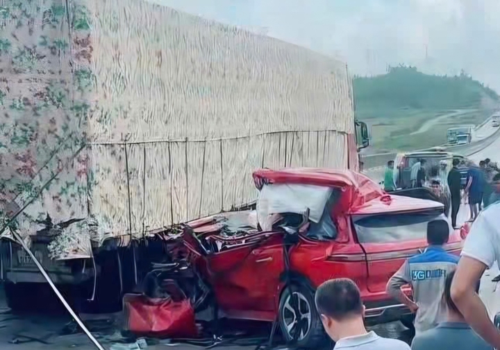 Thông tin mới nhất vụ tai nạn làm nhiều người thương vong trên cao tốc Thanh Hóa