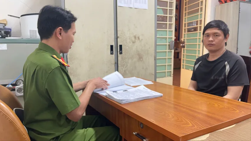 Kẻ trộm xe AirBlade ở Gò Vấp sống chui lủi ba tuần rồi ra đầu thú