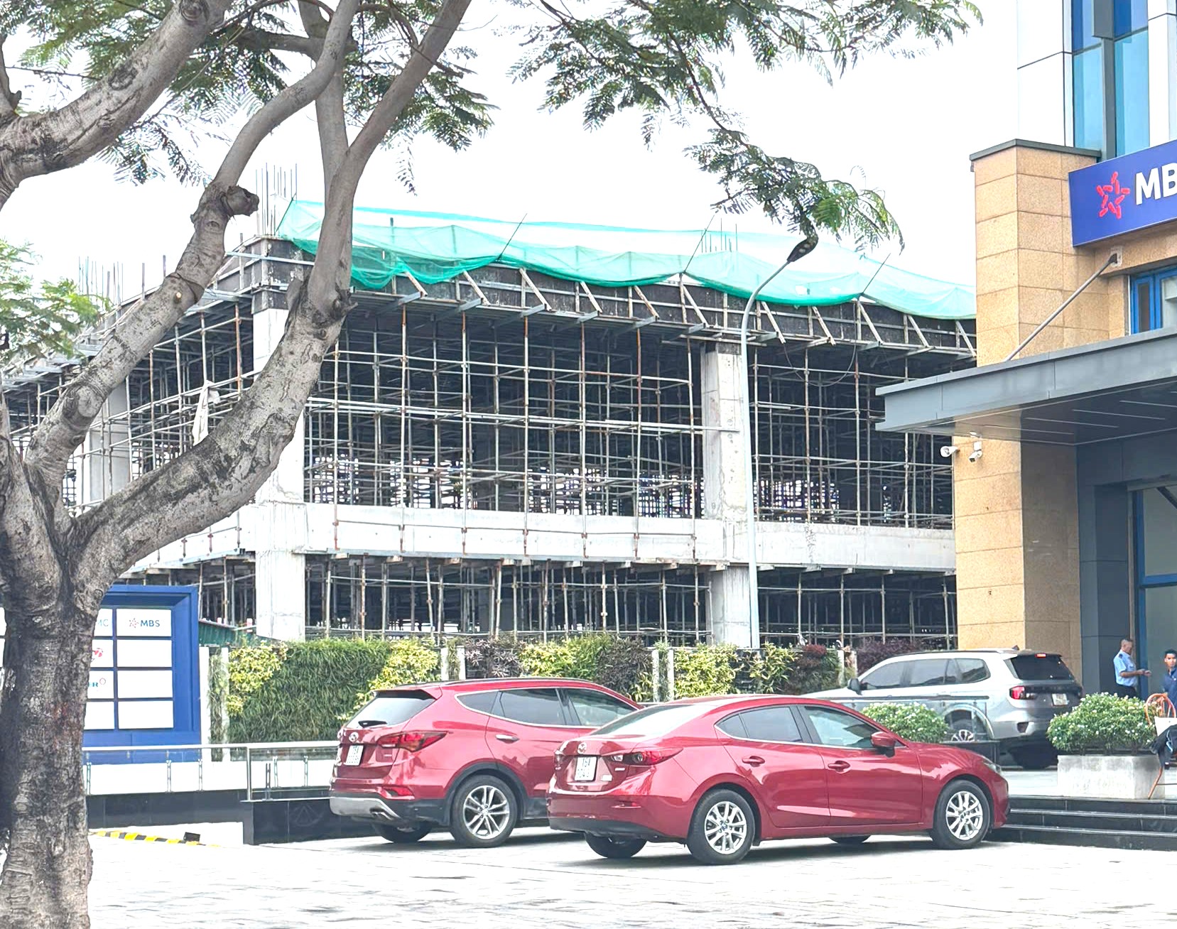 Sập giàn giáo tại Hải Phòng, 2 người chết, 1 người bị thương