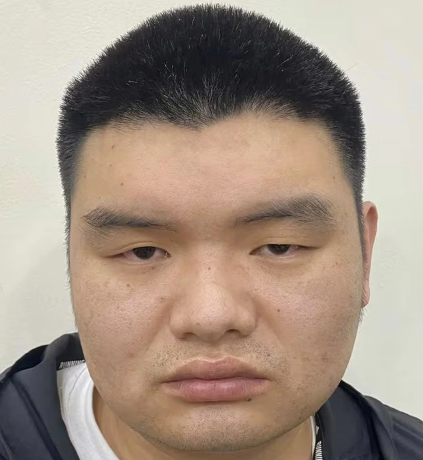 Mang thiết bị phát sóng đến điểm đông người xâm nhập tài khoản ngân hàng