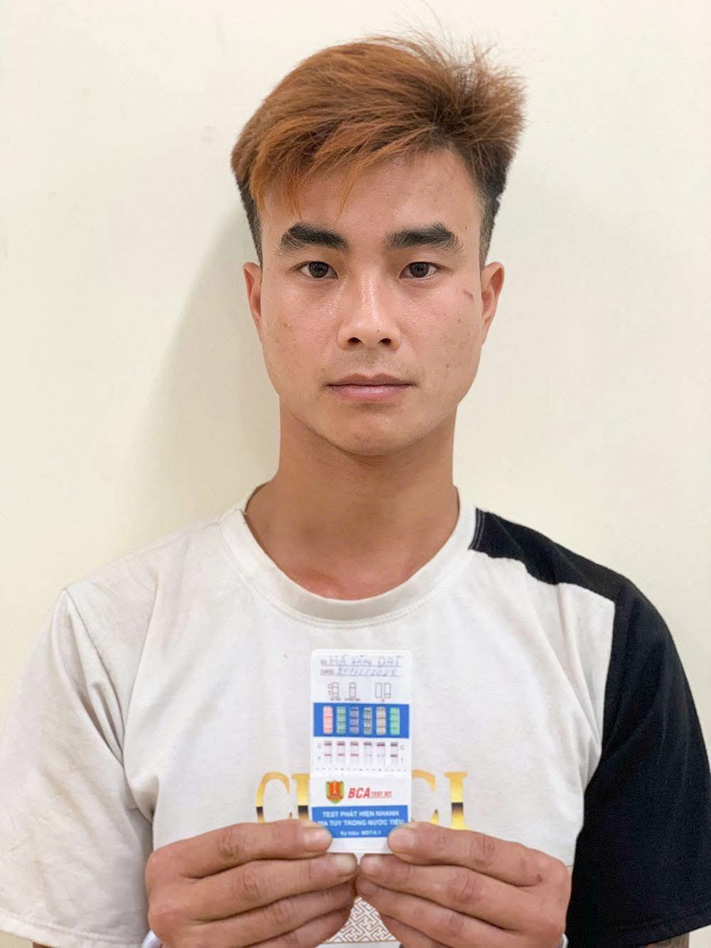 Công an xã Vân Hồ bắt giữ đối tượng tàng trữ trái phép chất ma tu.ý