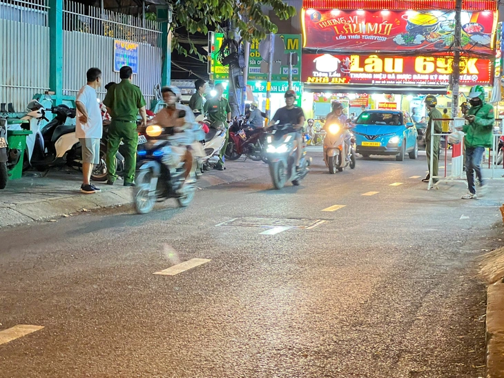 Vụ án mạng ở đường 339, TP.HCM: Bắt kẻ cầm dao đâm người đàn ông tử vong vì mâu thuẫn xin nước đá