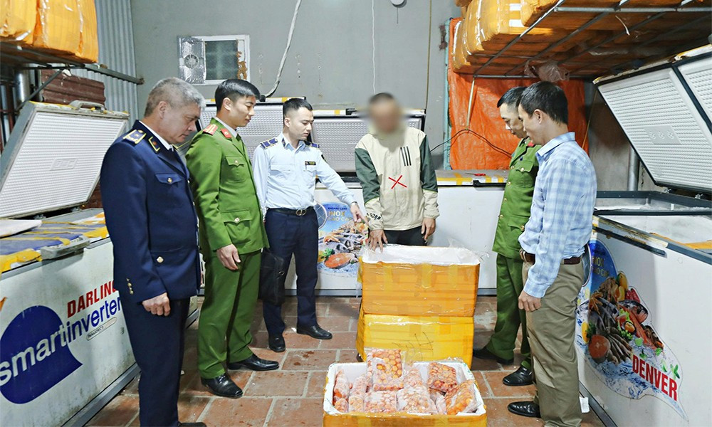 Phát hiện cơ sở ‘ôm hàng’ gần 700 kg trứng non, nầm lợn không rõ nguồn gốc