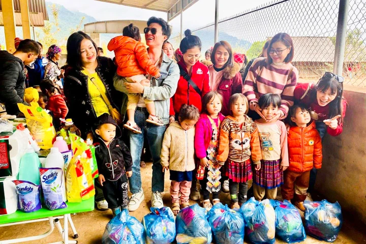 Hành trình thiện nguyện dang dở của 9 thành viên nhóm Bếp Củi trong vụ lật xe thảm khốc