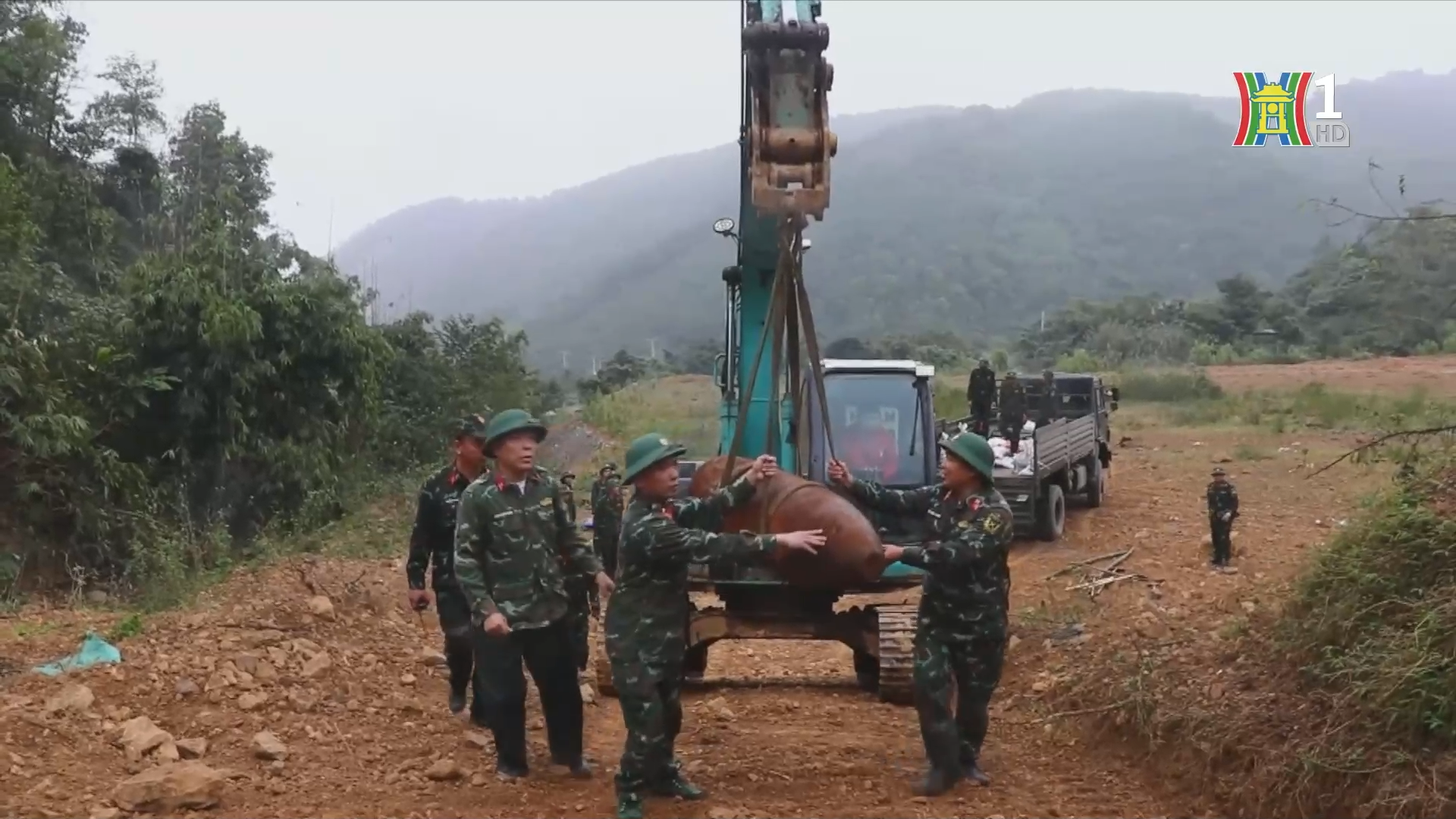 Phú Thọ hủy nổ thành công quả bom 300kg