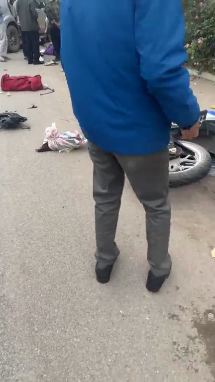 Video vụ tai nạn, người Hoà Bình bị ở an Phú Mỹ Đức. Tiên lượng xấu