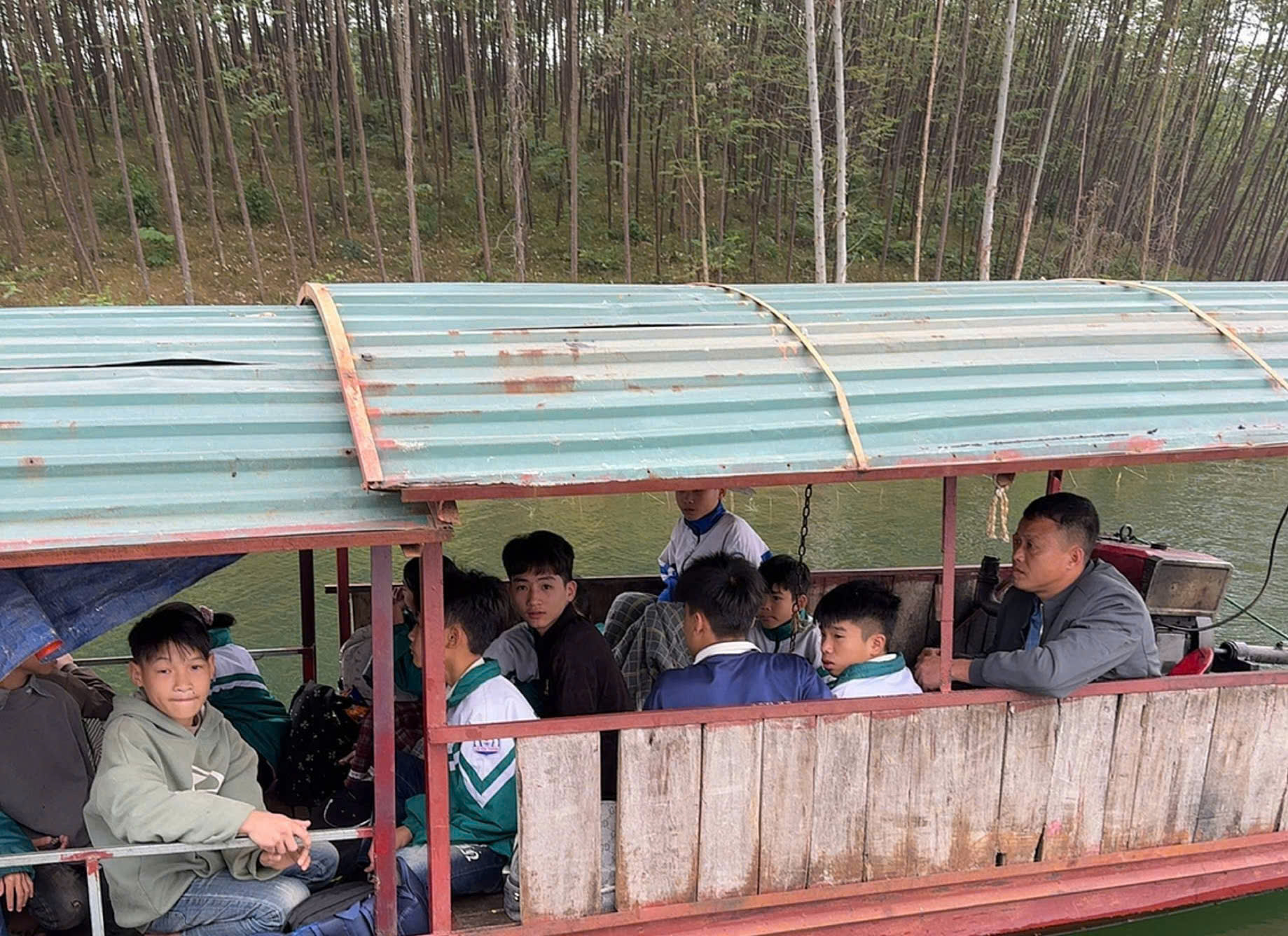 Nhiều vi phạm an toàn giao thông đường thủy tại Lào Cai – Tuyên Quang bị xử lý