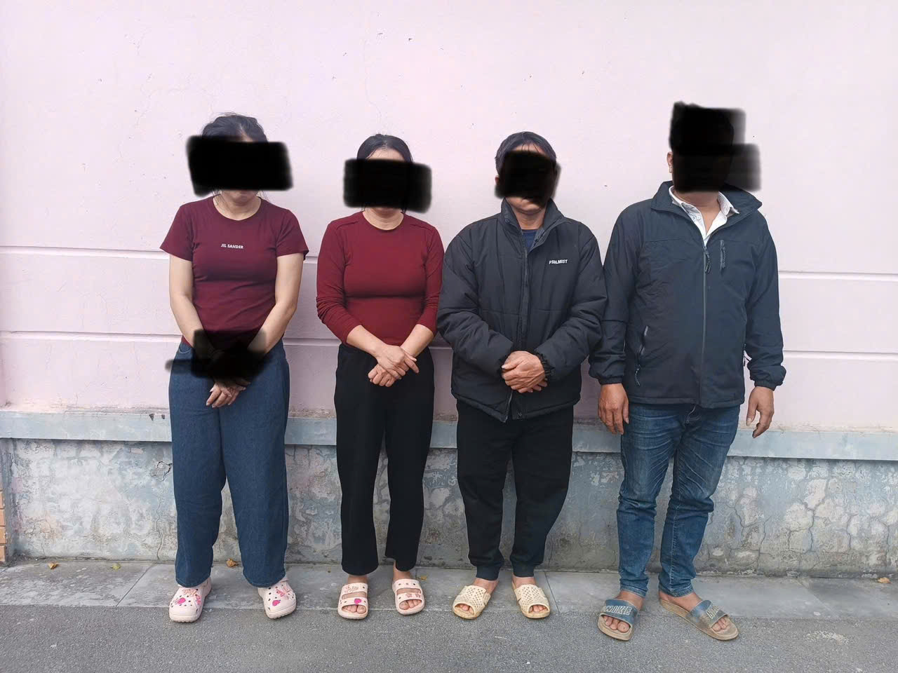 KHỞI TỐ VỤ ĐÁNH BẠC TẠI XÃ BA VÌ, TP HÀ NỘI