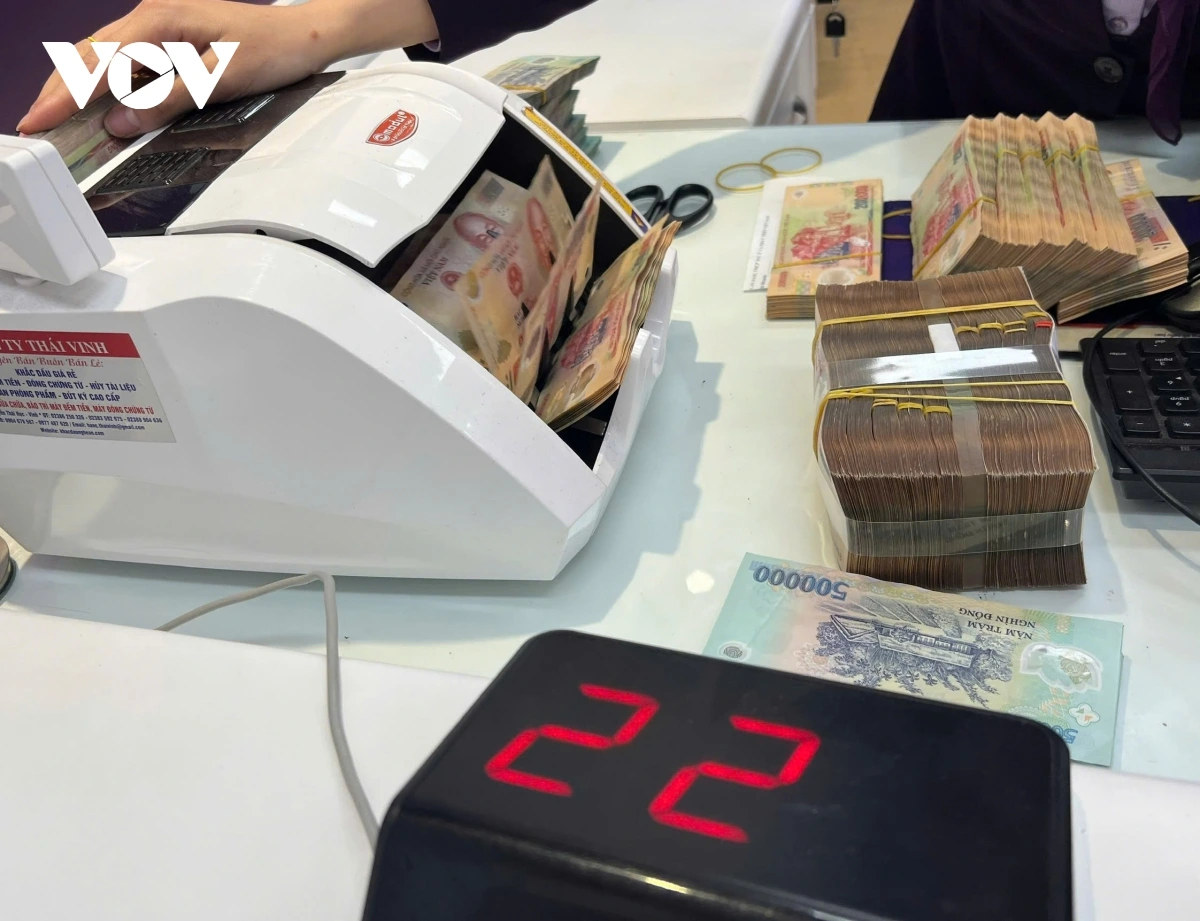 Nghệ An tặng 100.000 đồng cho người có công và đối tượng bảo trợ xã hội