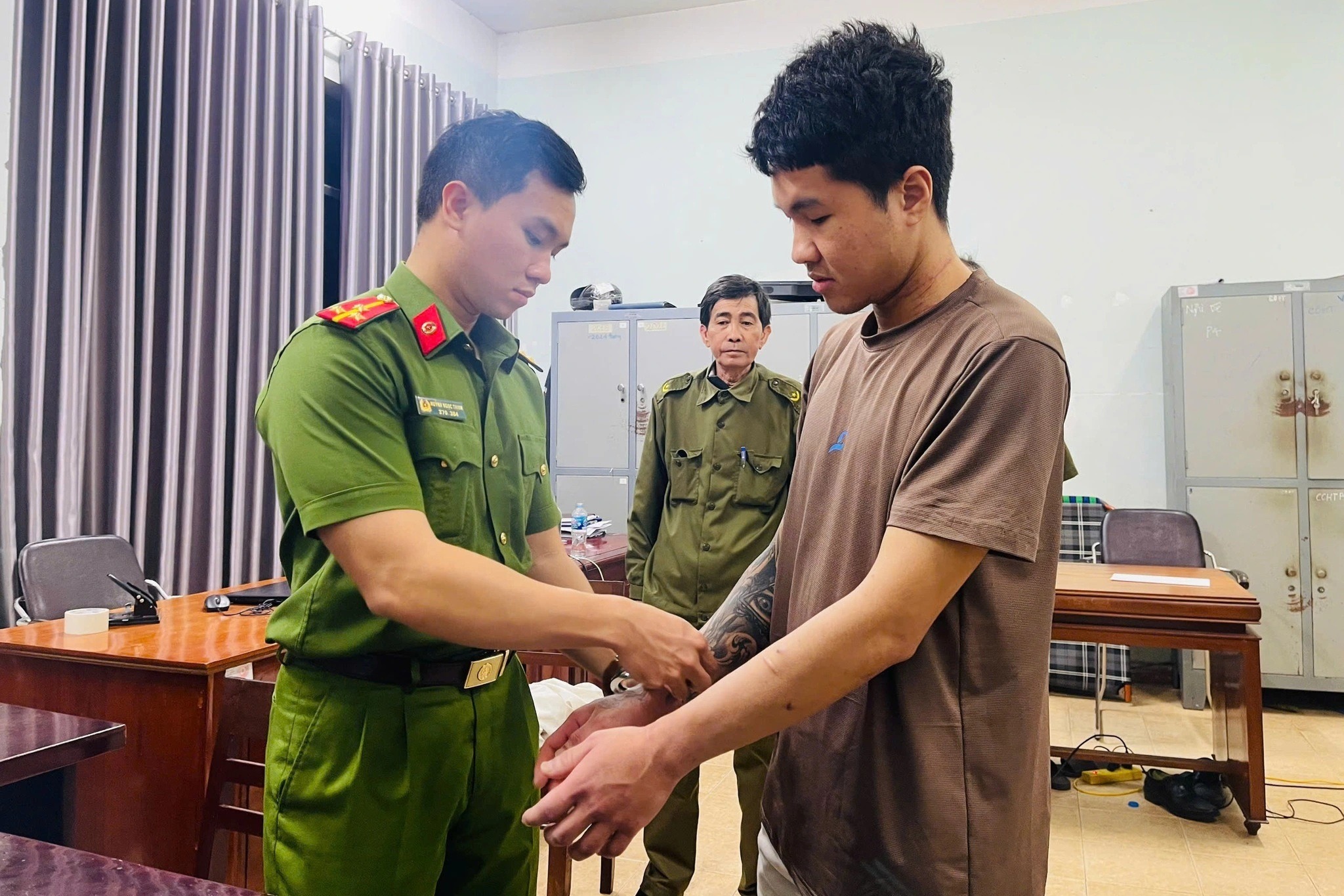 Tạm giữ kẻ sát hại bạn của mẹ