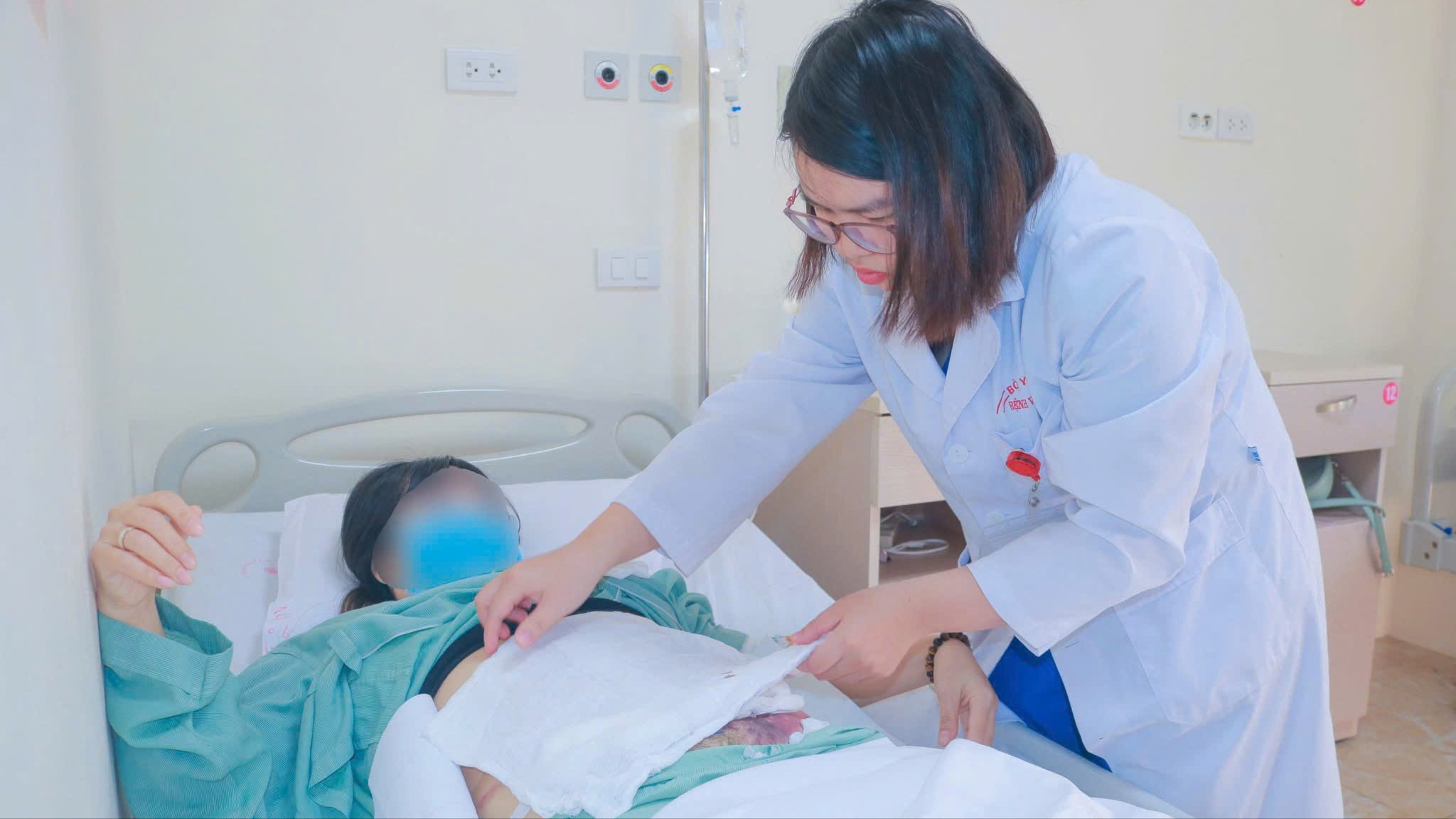 Một bệnh nhân nguy kịch sau khi hút mỡ bụng