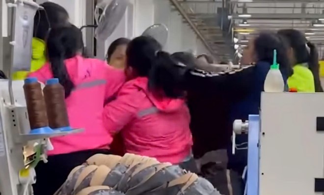 Hai nữ công nhân tại Ninh Bình lao vào đánh nhau ngay tại công ty