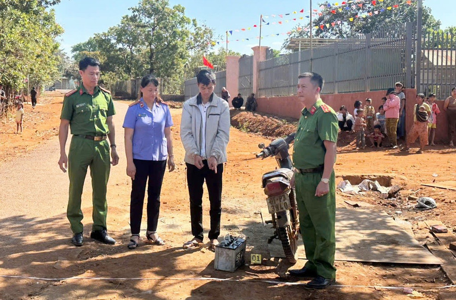 Công an xã Ia Nan bắt giữ đối tượng liên tiếp thực hiện 2 vụ trộm